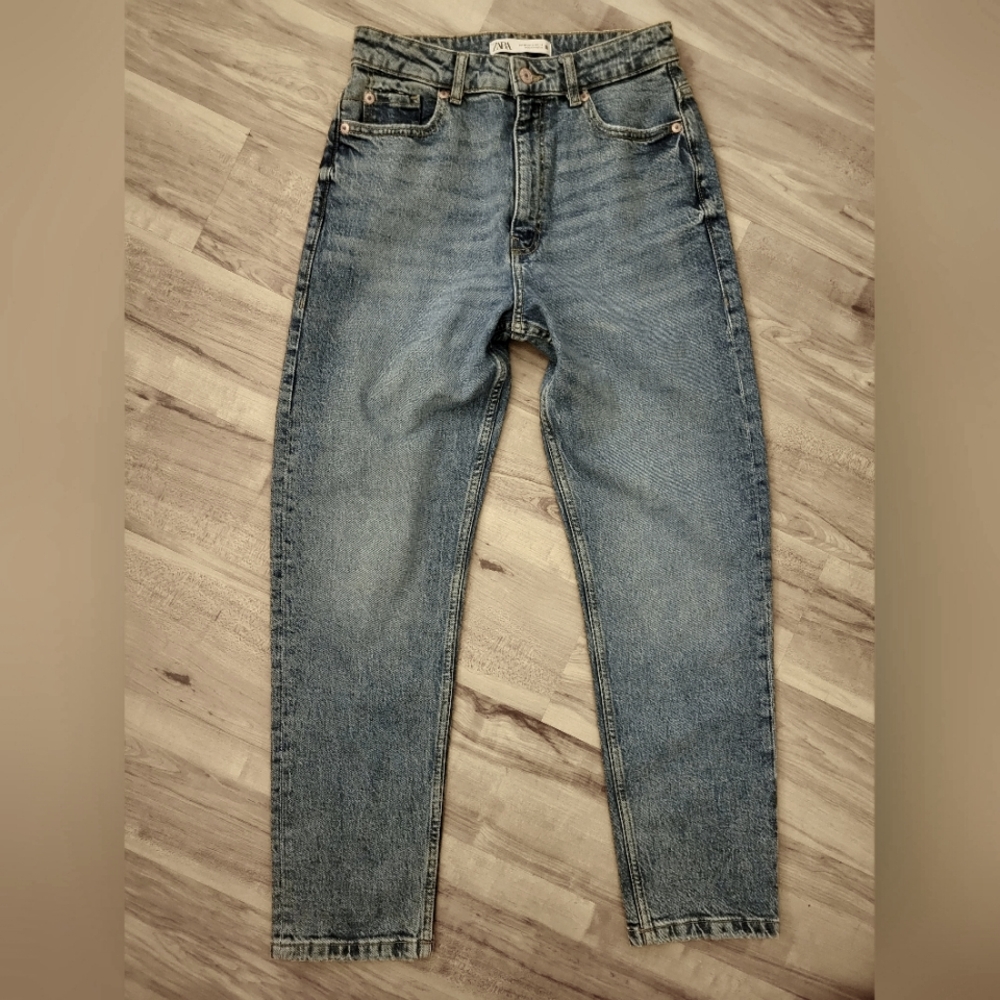 Zara High Rise Mom Jeans Sz 6